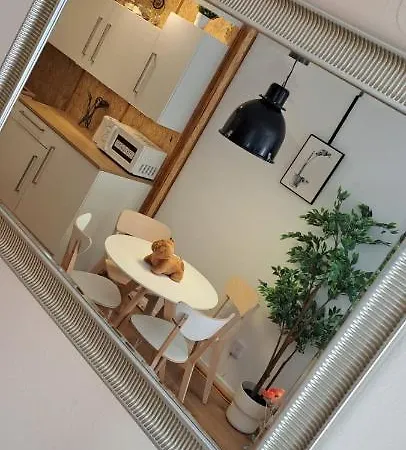 In Jupiter 5 Pools Apartment *