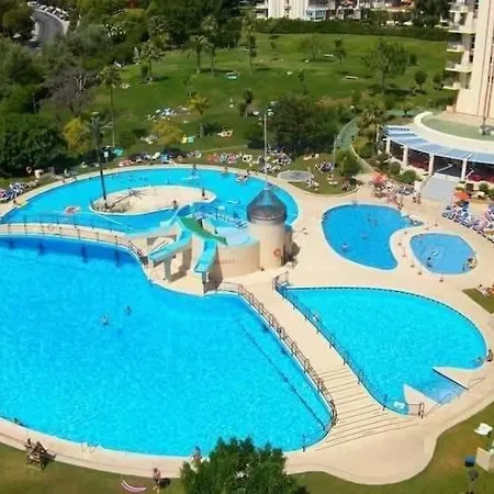 In Jupiter 5 Pools Apartment *